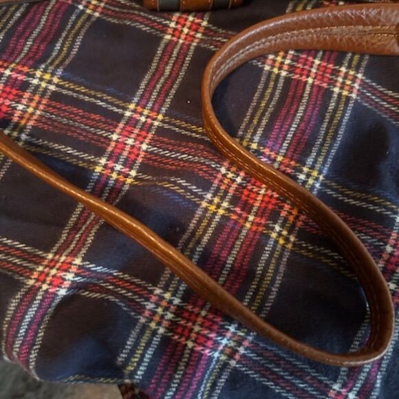 Etienne Aigner Brown Canvas Buckle shoulder bag - Picture 7 of 14